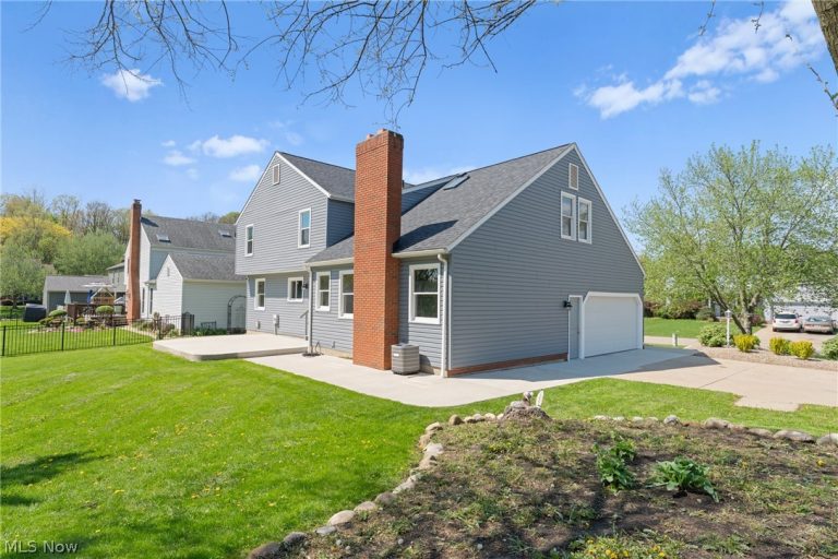 3700 Farnham Street, North Canton, OH - Photo 5