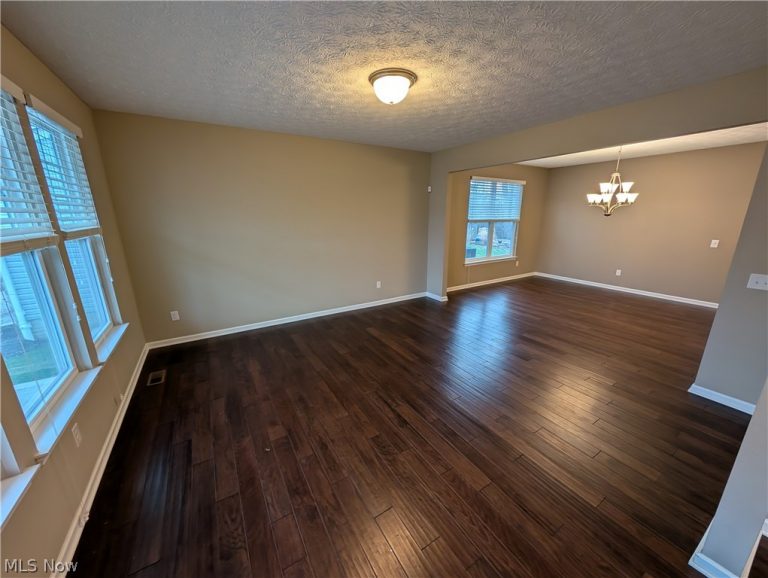 32815 Rebecca Lane, Avon Lake, OH - Photo 4