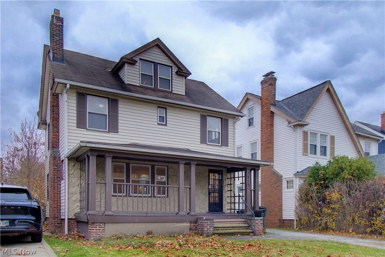 3412 Kildare Road, Cleveland Heights, OH - Photo 3