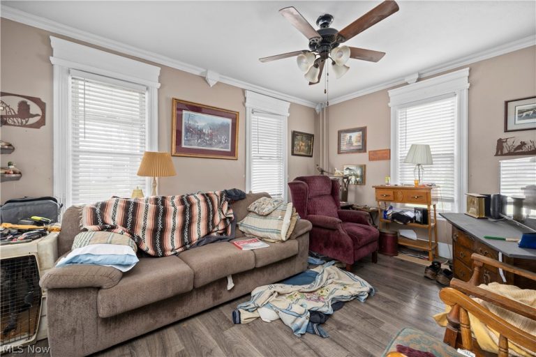 208 Glenwood Street, Elyria, OH - Photo 5