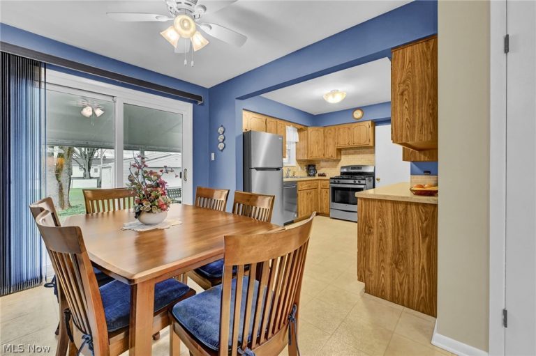 6188 Barbara Lane, Brook Park, OH - Photo 4