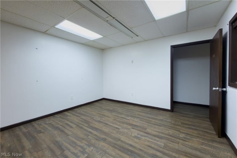 25701 Lakeland Boulevard, Euclid, OH - Photo 2