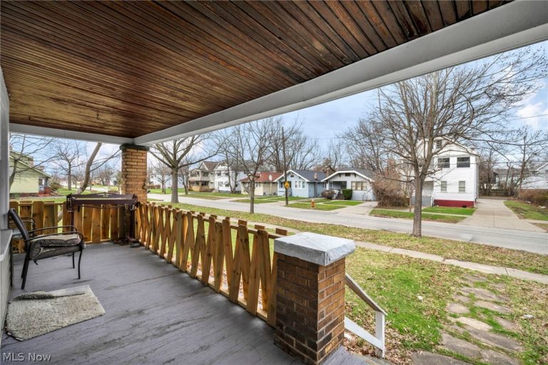 1742 Wayside Road, Cleveland, OH - Photo 4