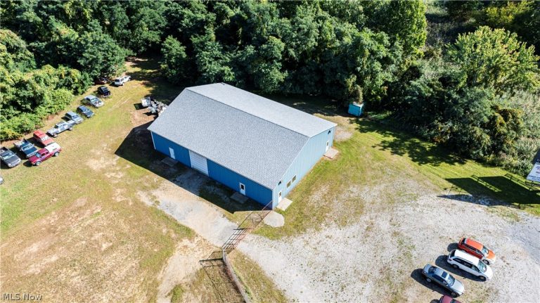 5309 Ridge Road, Ashtabula, OH - Photo 3