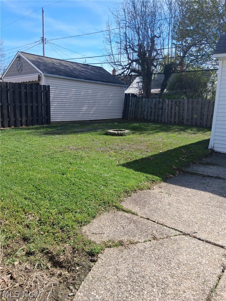 388 330th Street, Willowick, OH - Photo 4