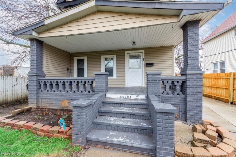 15301 Daniel Avenue, Cleveland, OH - Photo 2
