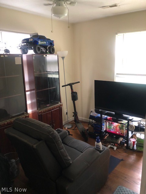 13104 Wainfleet Avenue, Cleveland, OH - Photo 8