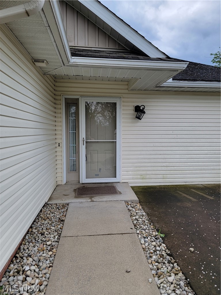 1757 Blackberry Lane, Orrville, OH - Photo 5