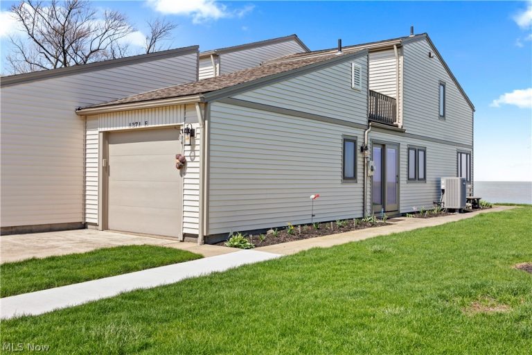 1371 Cleveland Road #E, Huron, OH - Photo 4