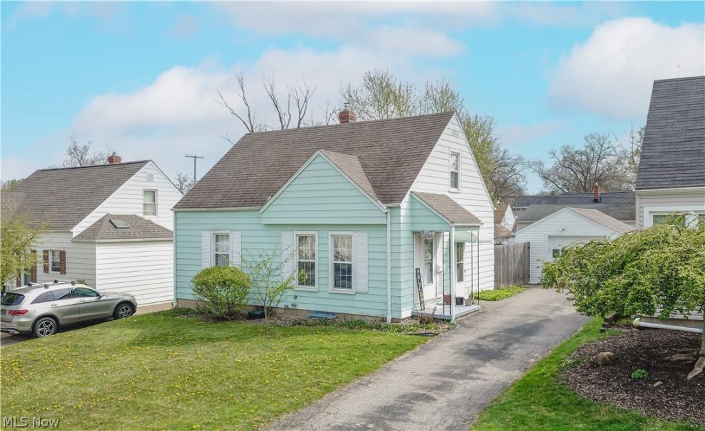 2447 24th Street, Cuyahoga Falls, OH