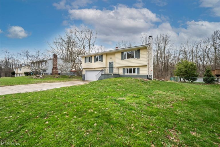 692 Zeletta Drive, Akron, OH - Photo 4