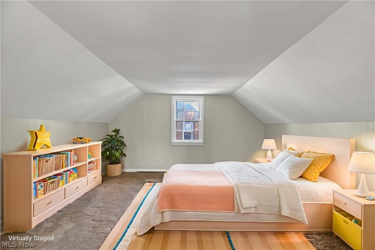 1031 Pennfield Road, Cleveland Heights, OH - Photo 4