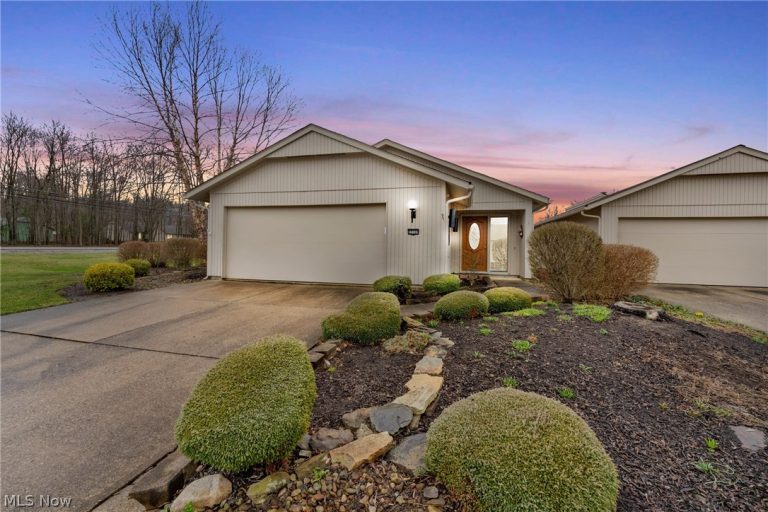 22137 Meadownorth Court, Strongsville, OH, 44149