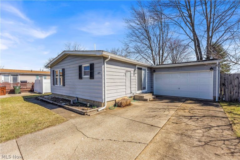 479 Stallion Court, LaGrange, OH - Photo 3