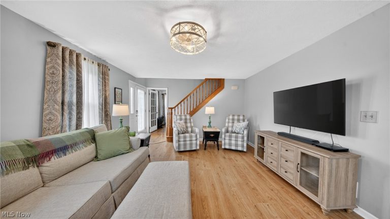 425 Broadway Street, Medina, OH - Photo 4