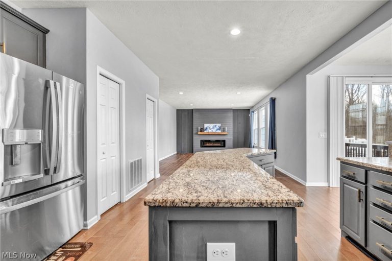10400 Maryland Street, Aurora, OH - Photo 5