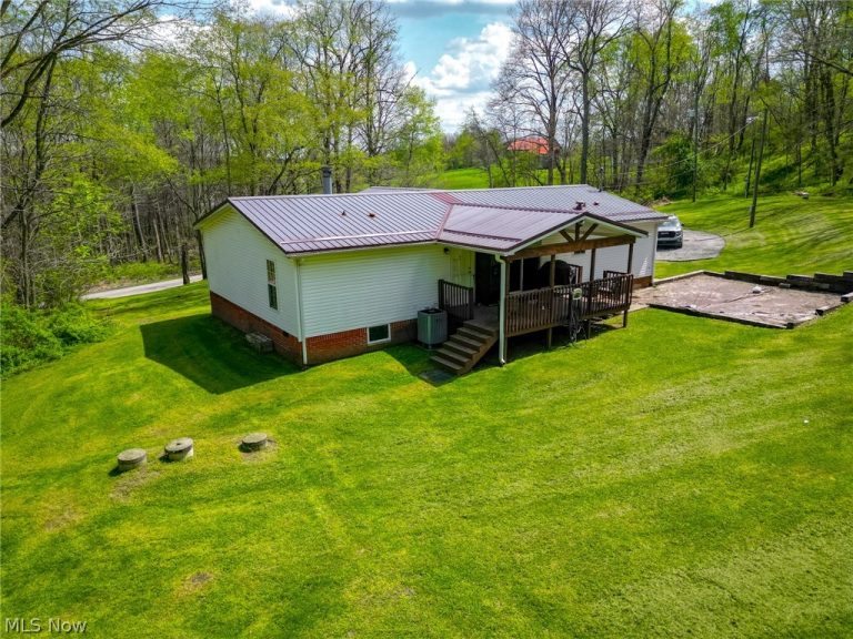 205 Township Road 216, Richmond, OH - Photo 3