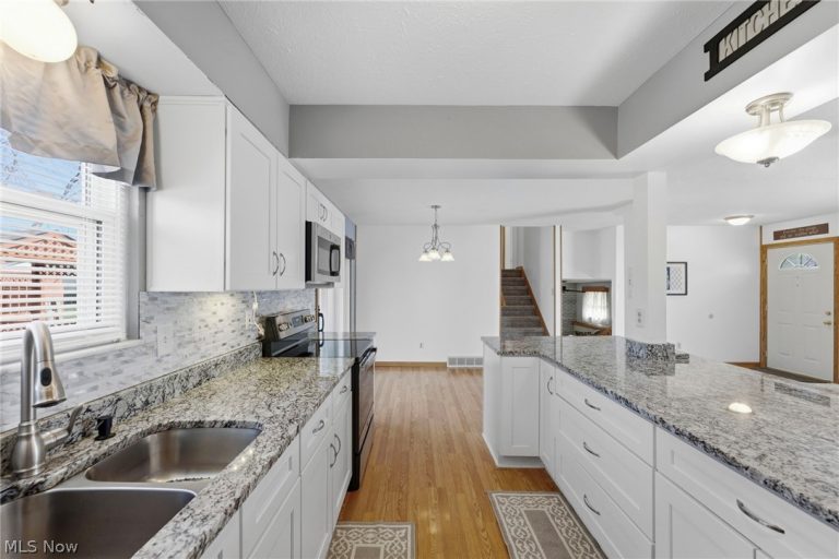 7127 Lake Shore Boulevard, Mentor, OH - Photo 5