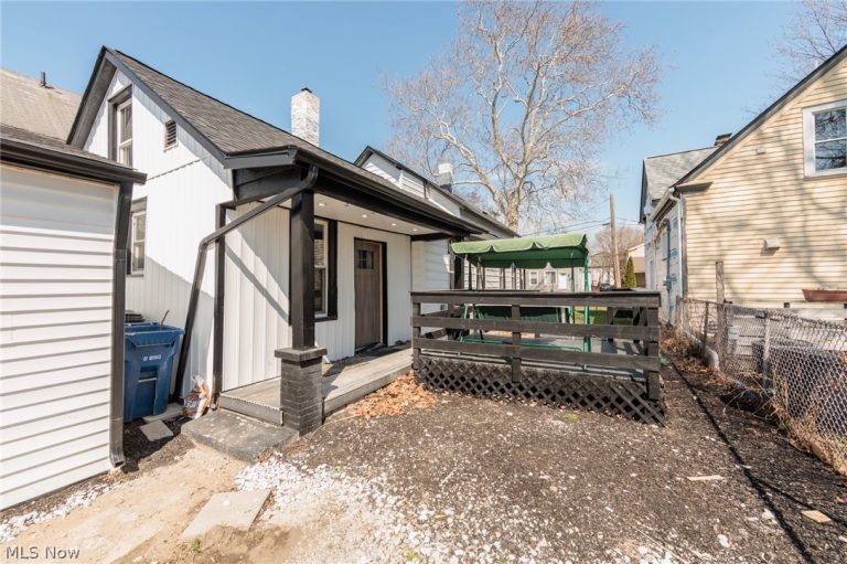 5811 Madison Avenue, Cleveland, OH - Photo 5