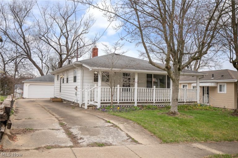 401 Moody Street, Akron, OH, 44305