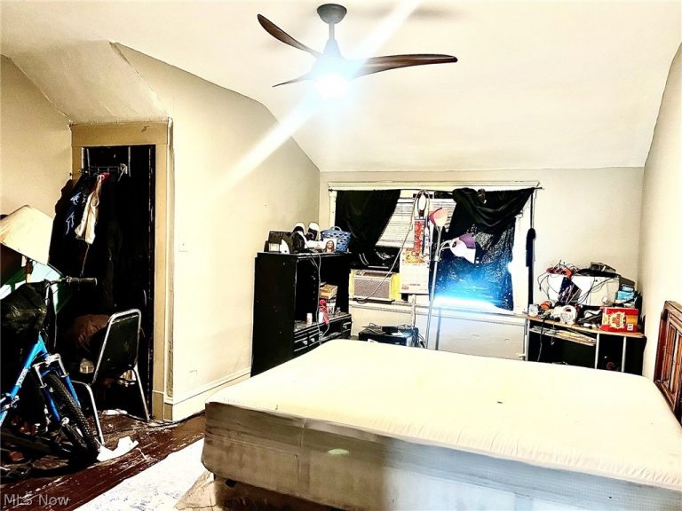 1810 86th Street, Cleveland, OH - Photo 8