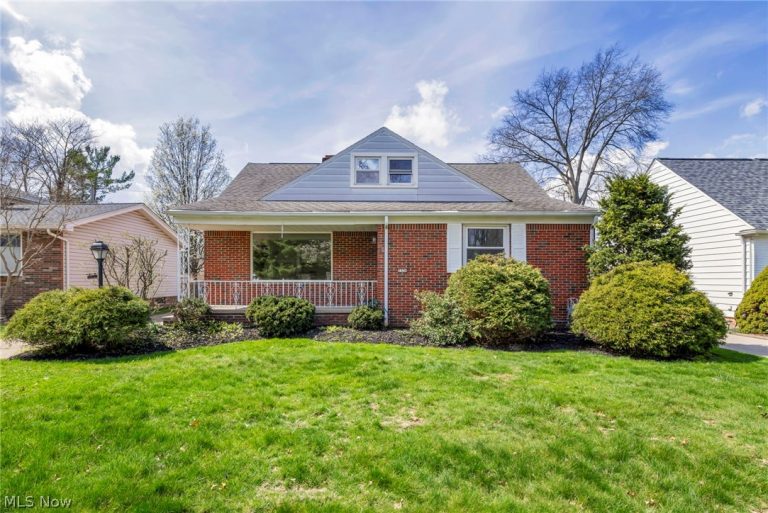 7334 Grant Boulevard, Middleburg Heights, OH - Photo 2