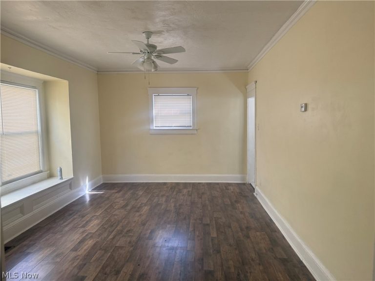 10318 Somerset Avenue, Cleveland, OH - Photo 4