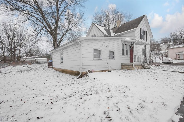 301 Locust Street, Mount Vernon, OH - Photo 3