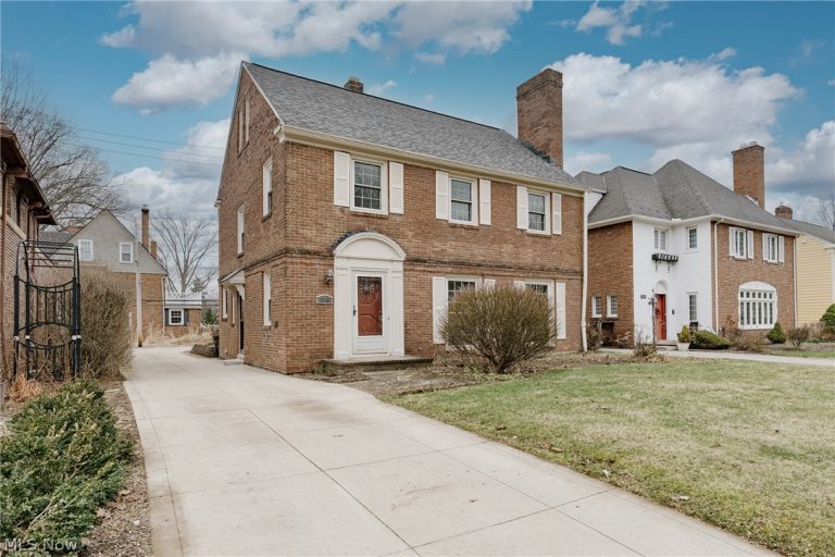 19615 Scottsdale Boulevard, Shaker Heights, OH, 44122