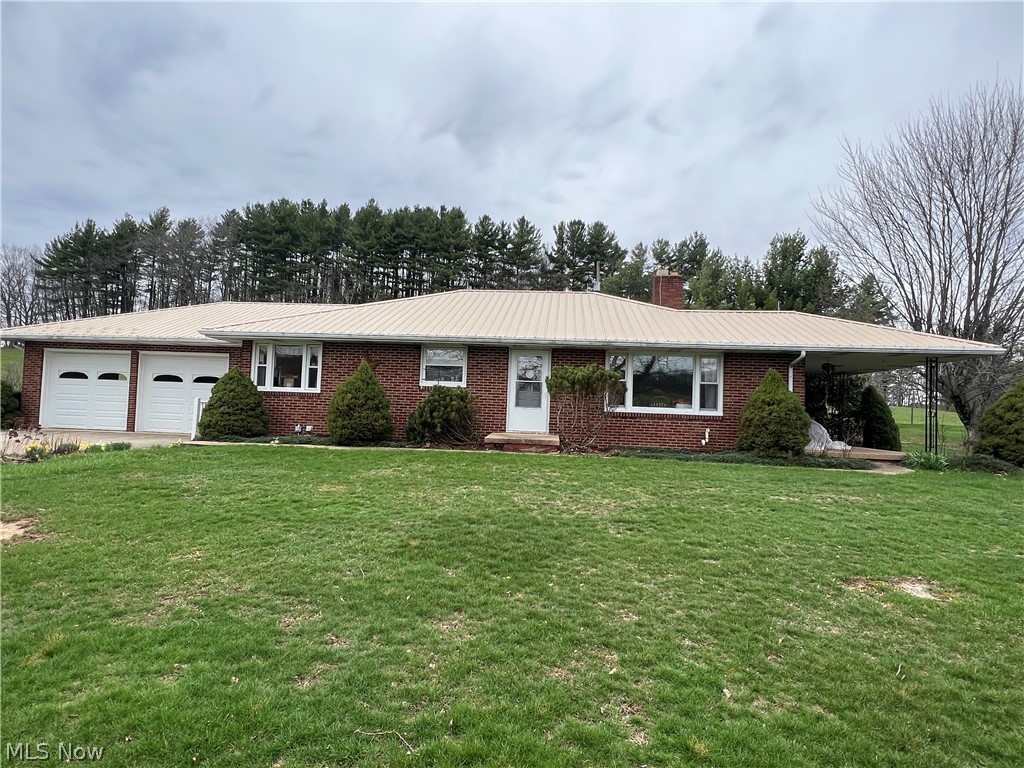 1099 Steubenville Road, Carrollton, OH