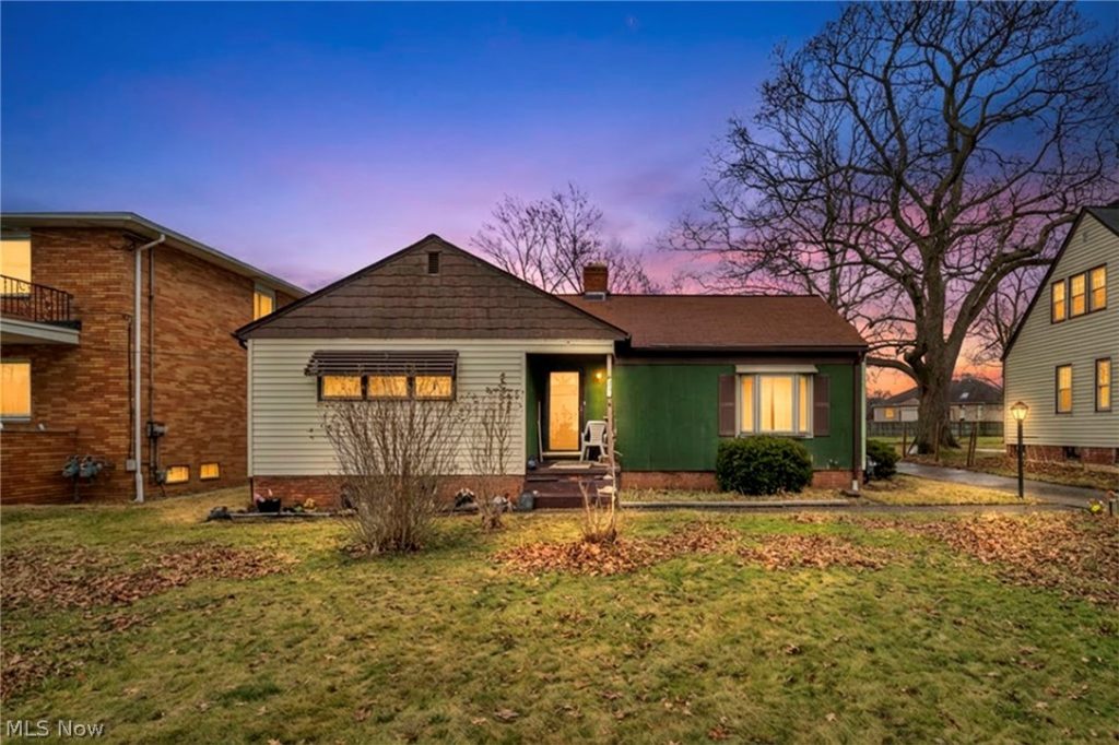 7181 York Road, Parma, OH