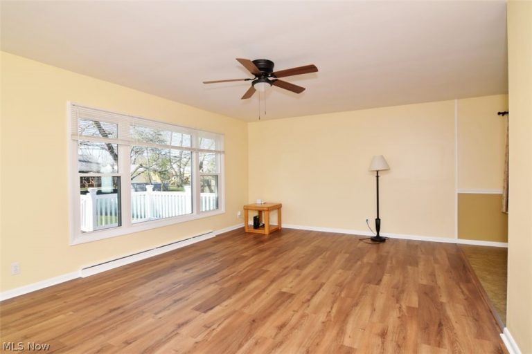 4912 Sedgewick Road, Lyndhurst, OH - Photo 6