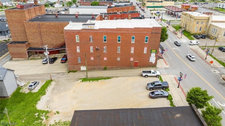 927 Wheeling Avenue #305-310, Cambridge, OH - Photo 2