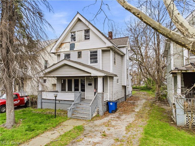 9609 Yale Avenue, Cleveland, OH - Photo 2