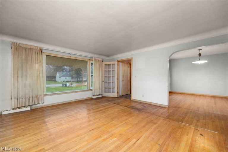 289 Richmond Rd., Richmond Heights, OH - Photo 3