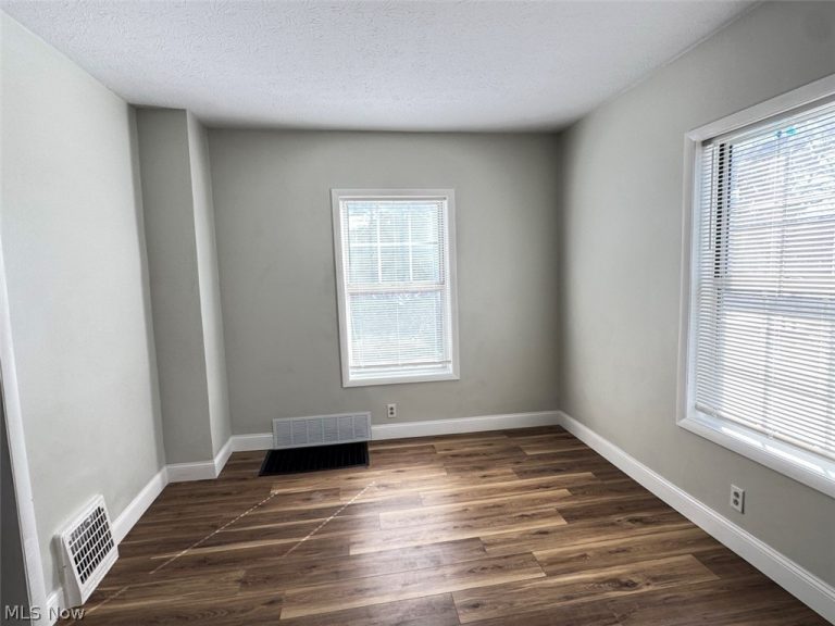143 Gale Street, Akron, OH - Photo 5