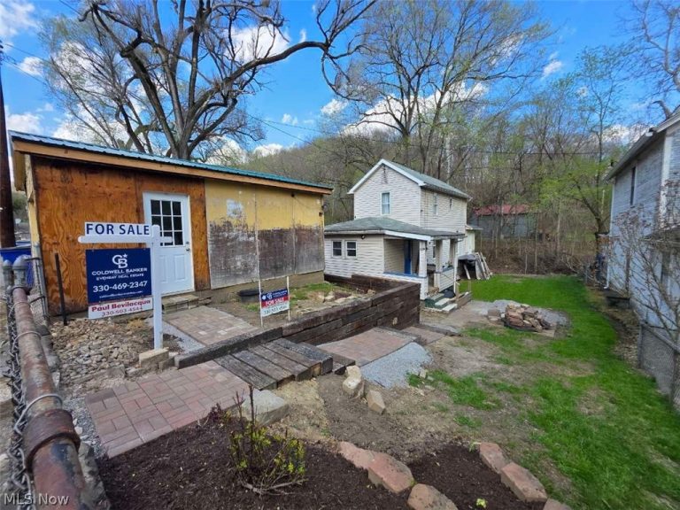 729 Valley Avenue, East Liverpool, OH - Photo 2