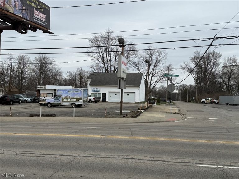 3345 Youngstown Road, Warren, OH, 44484