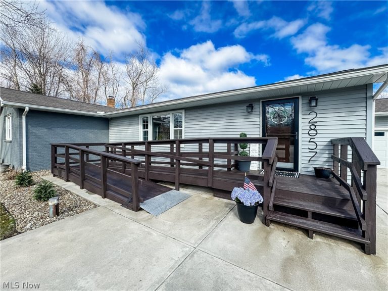 2857 Maco Drive, Norton, OH - Photo 4