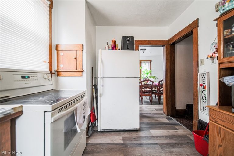 2715 Blair Place, Canton, OH - Photo 5