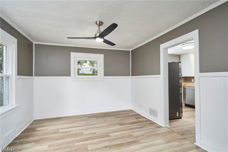 1181 Pondview Avenue, Akron, OH - Photo 5