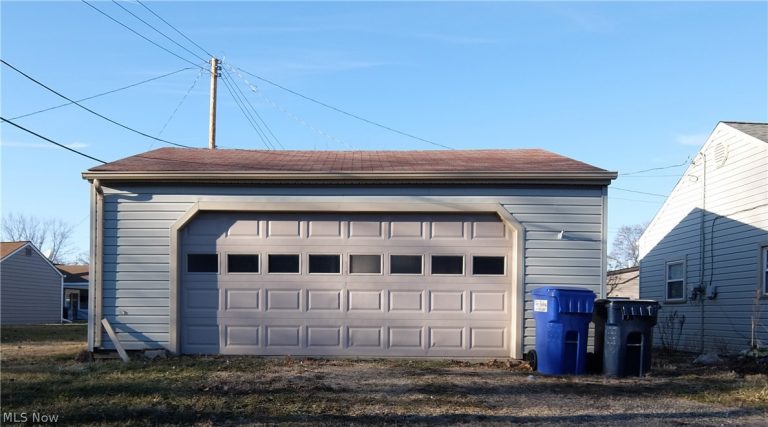 652 Ohio Ave., McDonald, OH - Photo 2