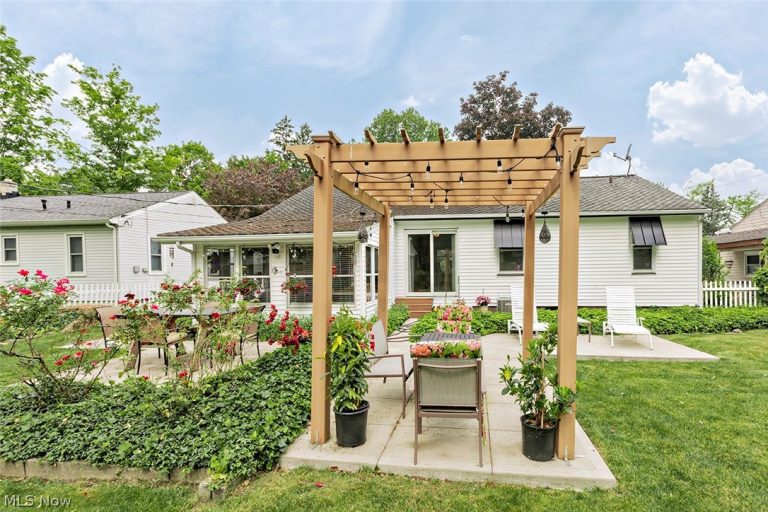 8279 Westmoor Road, Mentor, OH - Photo 8