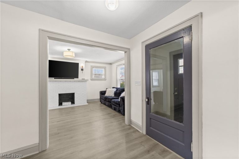 3180 Sycamore Road, Cleveland Heights, OH - Photo 4