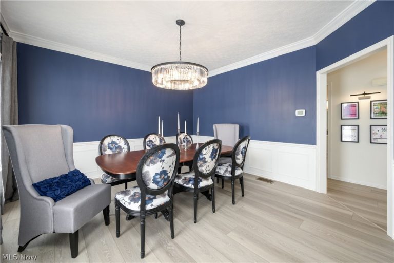3912 Raintree Circle, Uniontown, OH - Photo 6