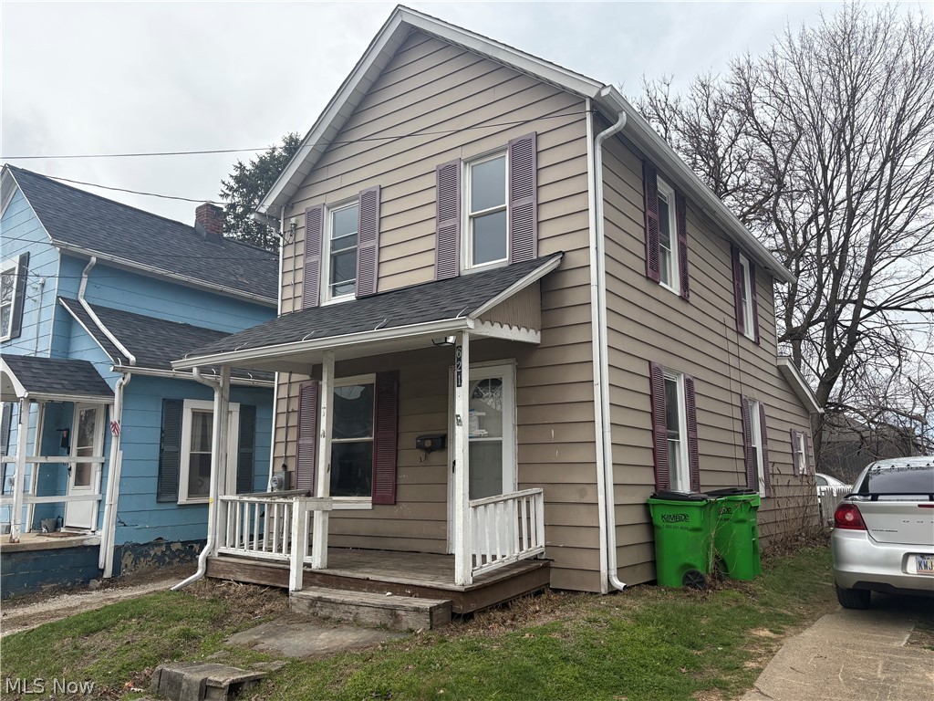 621 Creedmore Avenue, Barberton, OH