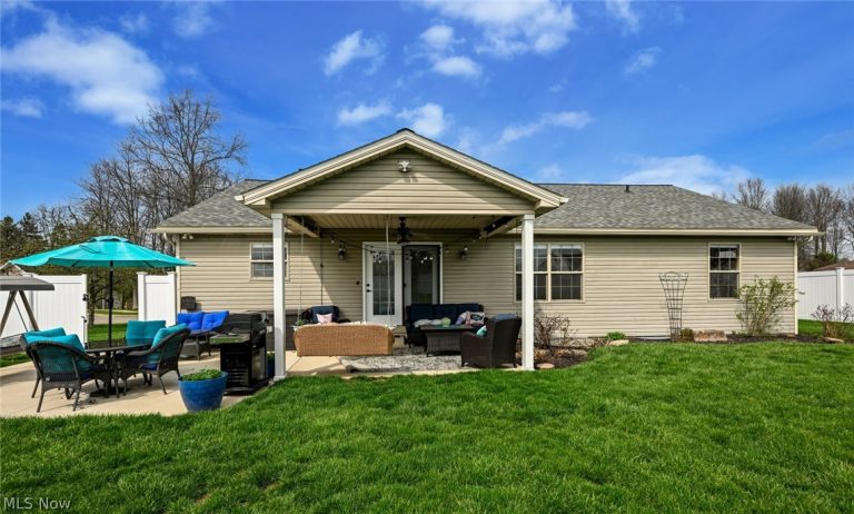 2861 Lauren Circle, Massillon, OH - Photo 6