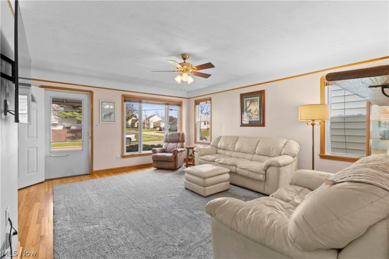 6394 Westminster Drive, Parma, OH - Photo 3