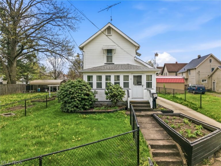 1224 Buena Vista Avenue, Warren, OH - Photo 2