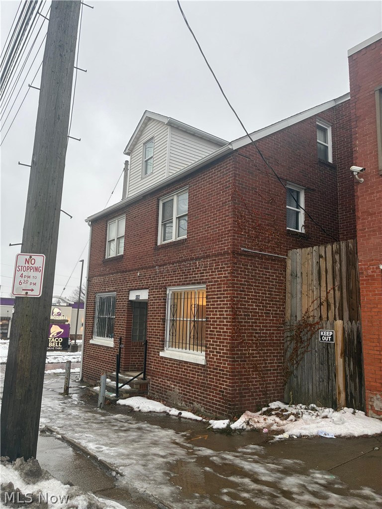 4106 Lee Road, Cleveland, OH, 44128